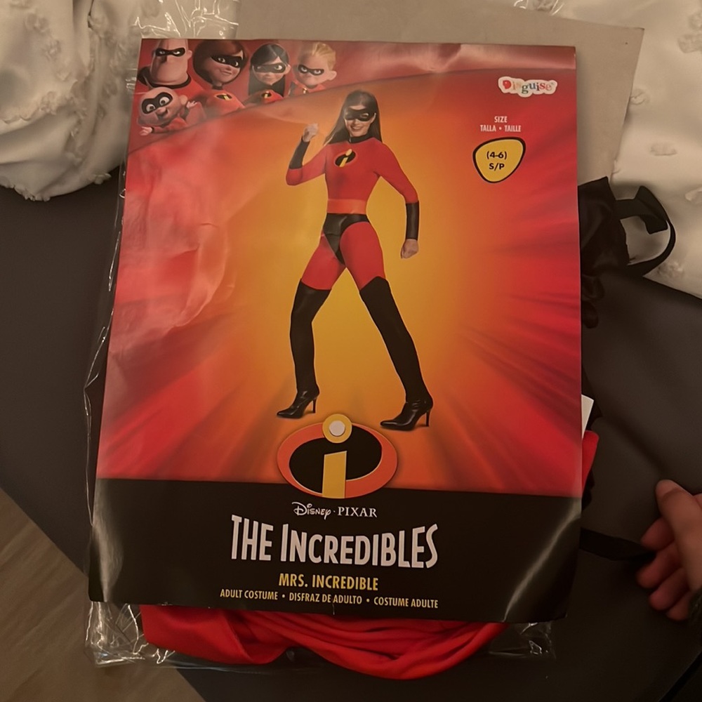 Mrs. Incredible costume